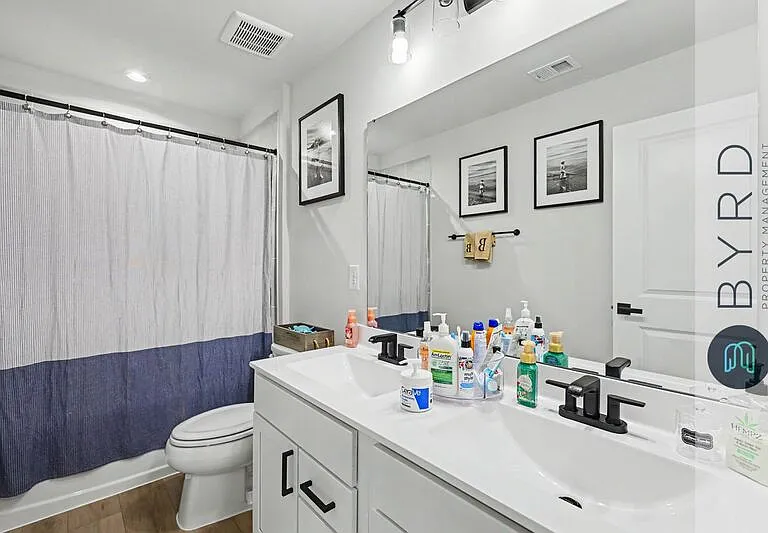 18606 Holly Crest Dr — Photo 33