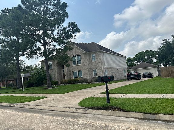 2nd image of 2895 Smokey Lake Ln