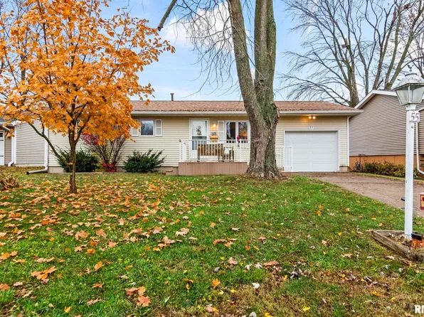 55 Buckingham Rd, Chatham, IL 62629