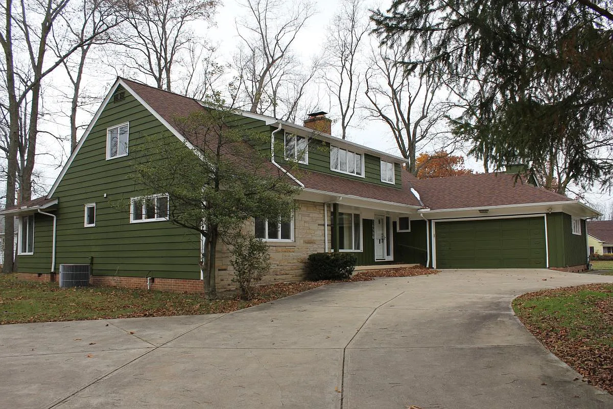 26586 Hendon Rd photo 1