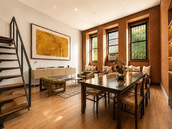 300 E 4th St APT 1A, New York, NY 10009