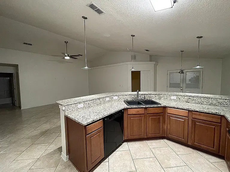 248 Morgan Ranch Cir — Photo 3