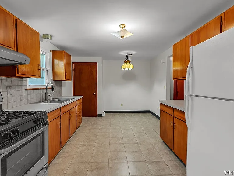 51 Marrano Dr — Photo 10