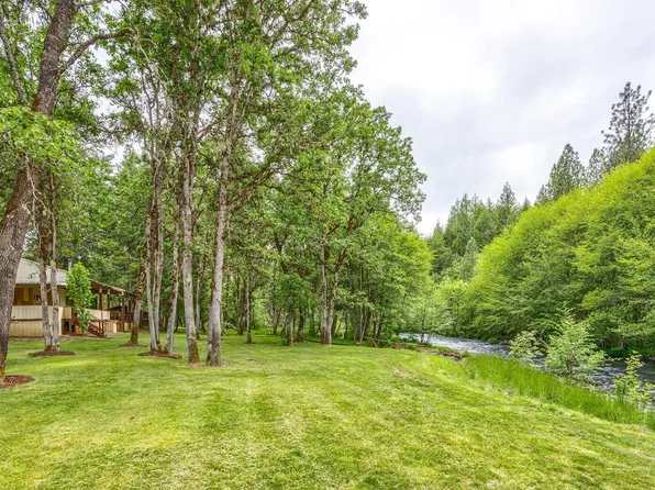 1250 Netherlands Rd, Trail, OR 97541