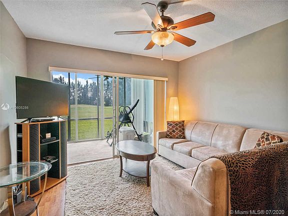5th image of 3150 N Palm Aire Dr APT 104