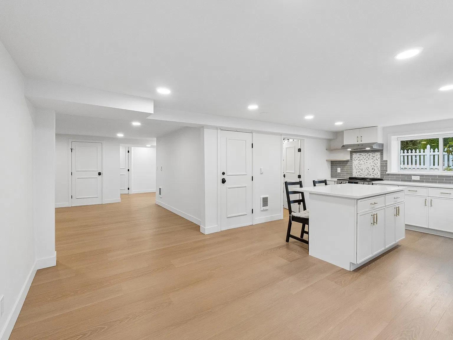 3 bed, 1510 sqft, $2,750 — Photo 2