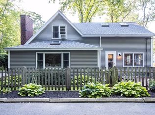 9 Cross St, Amesbury, MA 01913