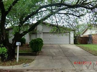 2700 Ridgemoor Ct, Arlington, TX 76016