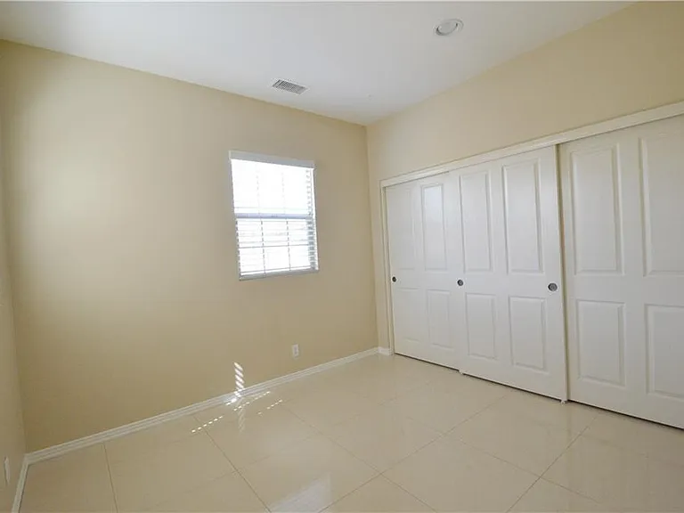 105 Sanctuary — Photo 6