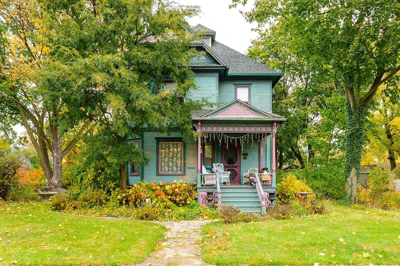 116 W Spruce St photo 1
