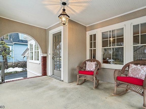 2nd image of 88 BEEKMAN ROAD