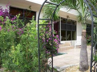 32 Camden Dr #I, Bal Harbour, FL 33154
