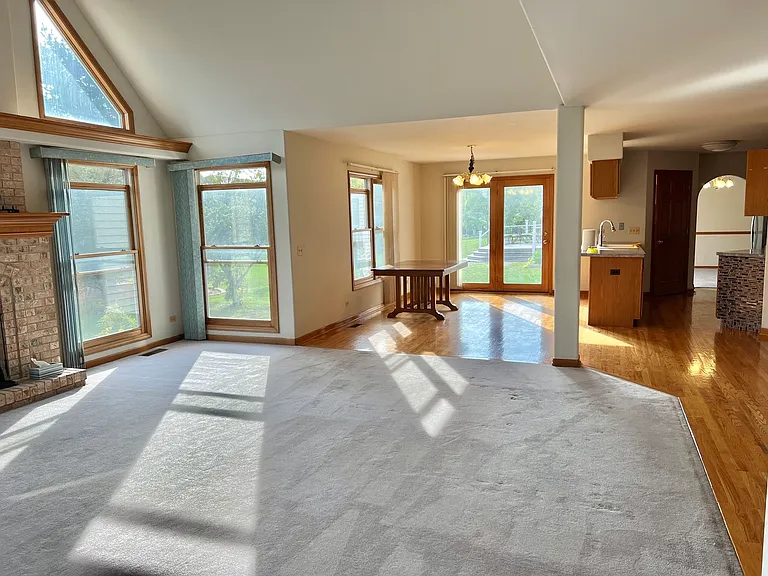780 Sigmund Rd — Photo 18