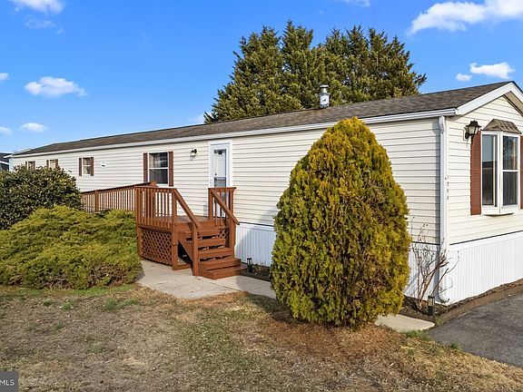 2nd image of 1204 Donna Marie Way #425