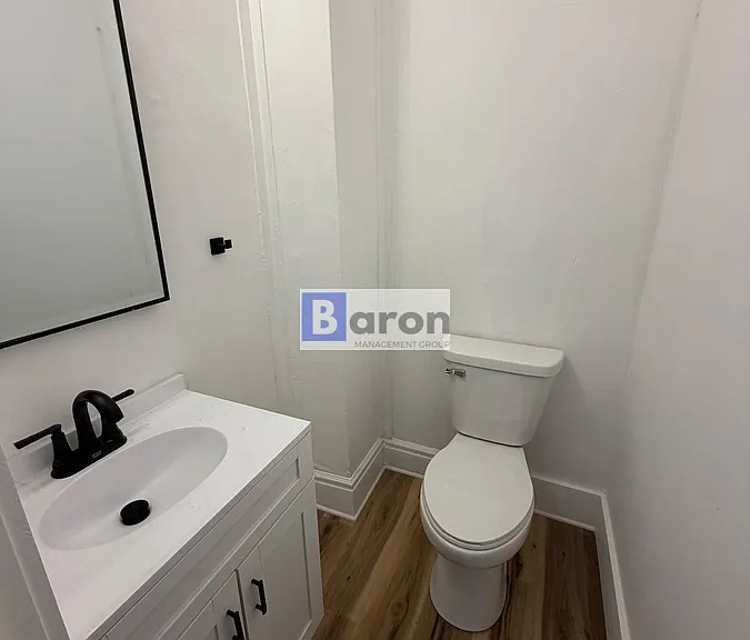 1145 Portage Ave — Photo 2