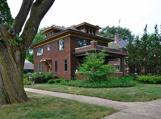 111 S Fordham Ave, Aurora, IL 60506