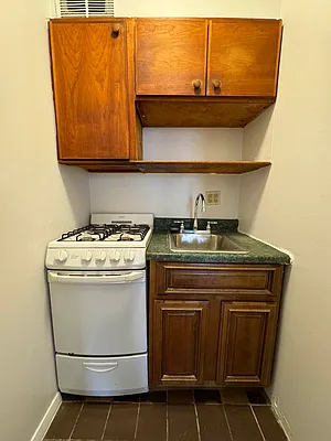 Rented by Oxford Property Group | media 4