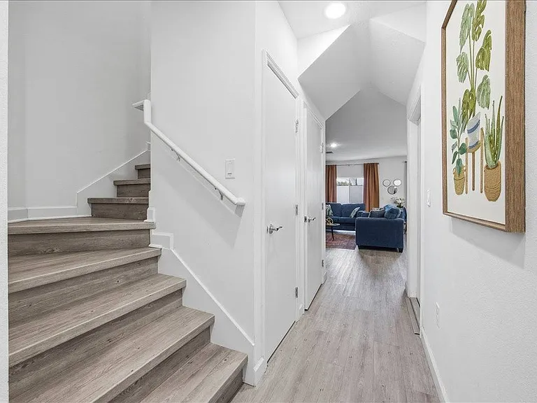 620 Trikomo Dr — Photo 5