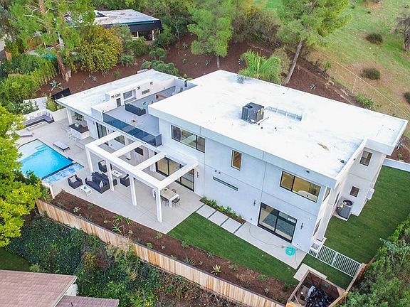 2nd image of 4506 Charmion Ln
