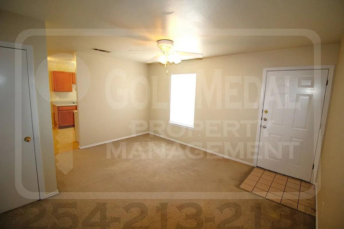 Building Photo - 1708 Windward Dr