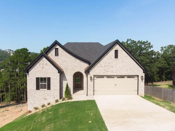 4 Fir Cv, Maumelle, AR 72113