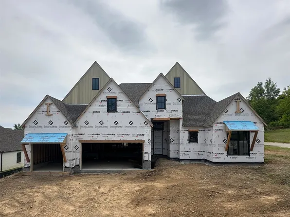 1607 Pinecrest Dr, Claremore, OK 74017