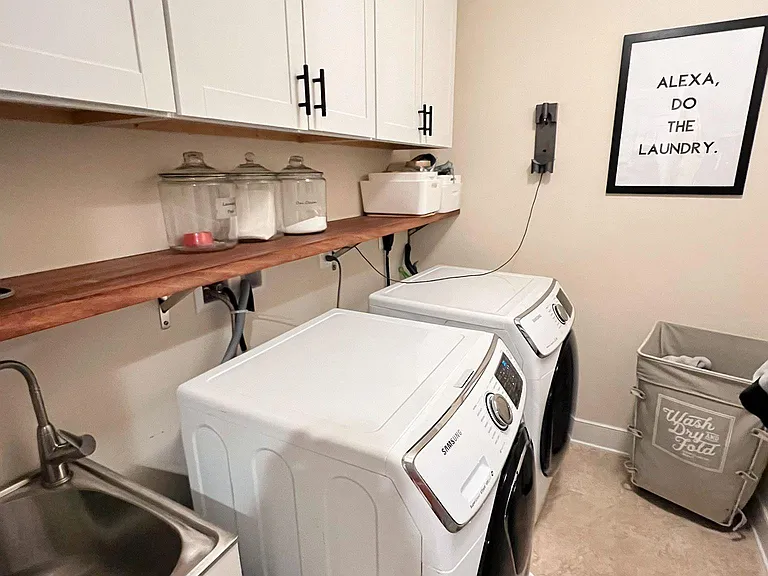 third level laundry room