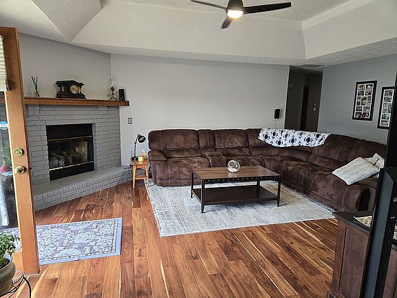 2nd image of 3237 S Nettleton Ave