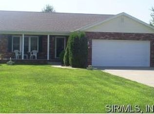 407 Elizabeth Ct, Godfrey, IL 62035