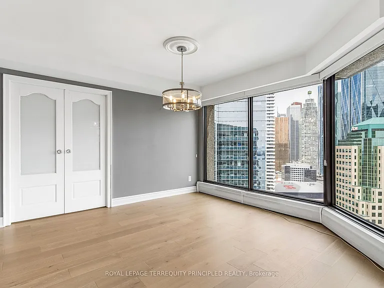 55 Harbour Sq #3413 — Photo 20