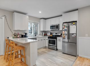 98 Chelsea St #1, Boston, MA 02128