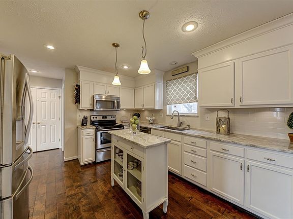2nd image of 7540 Harvestdale Ln