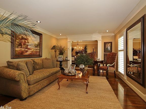 5th image of 79 Valley Club Cir