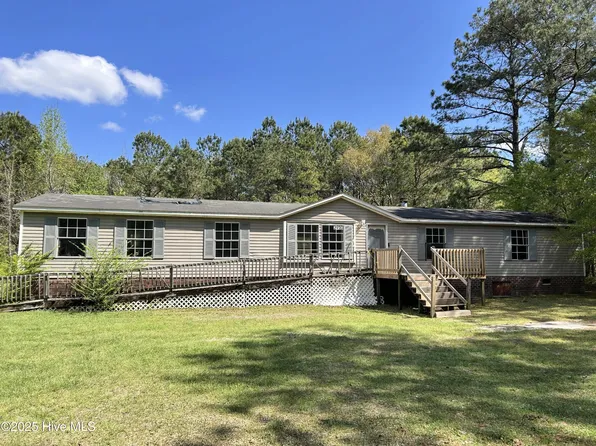 2920 Brown Road SE, Bolivia, NC 28422