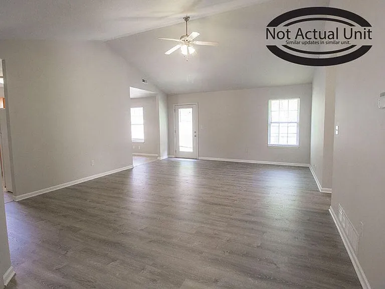 1524 Bodie Dr — Photo 8