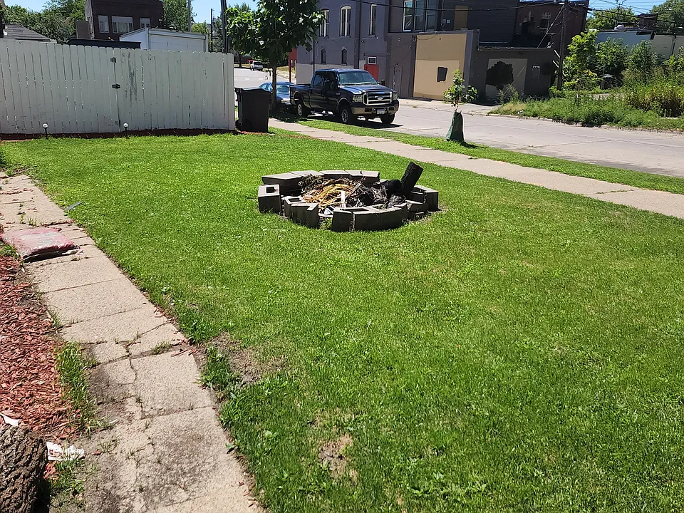 1409 firepit_08042022