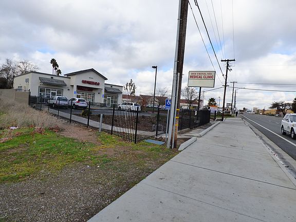3rd image of 6600 Stockton Blvd