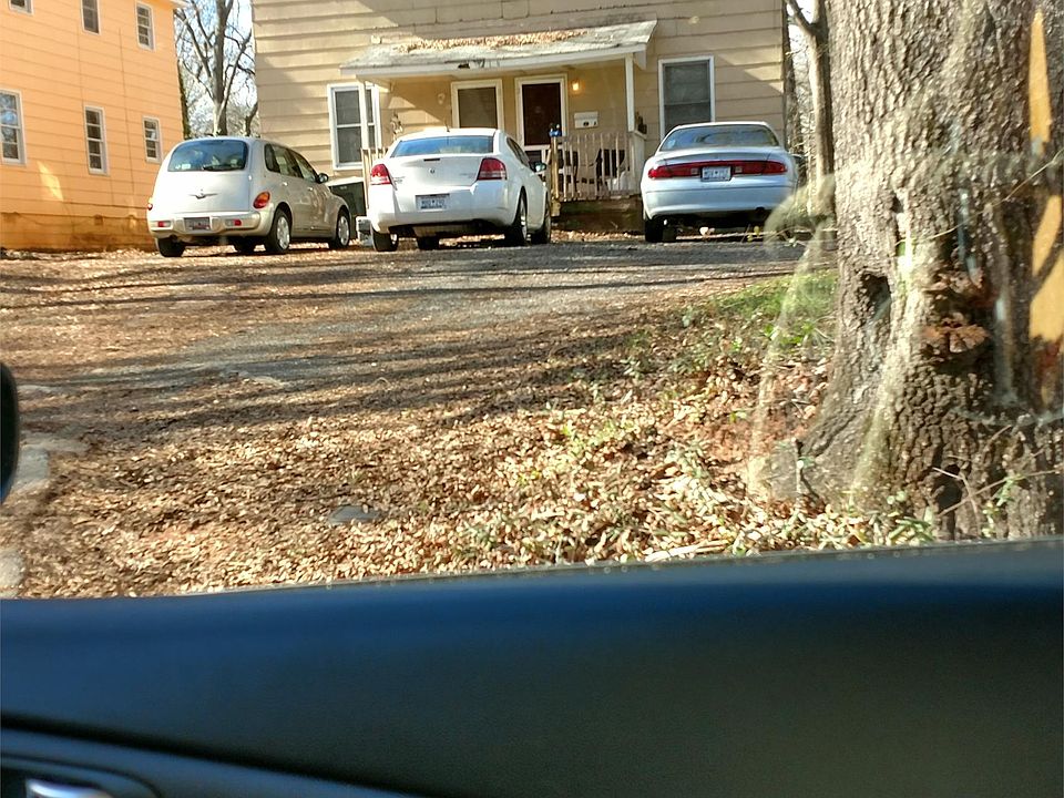 2nd image of 216A Beadle Ave #A