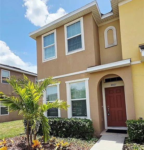 8821 Walnut Gable Ct — Photo 1
