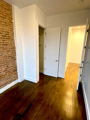 Rented by Hagstrom Management Inc | media 27