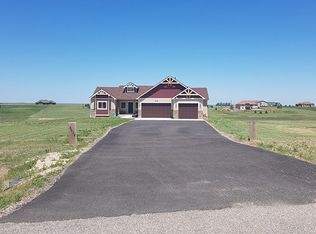 6638 Crested Butte Dr, Cheyenne, WY 82009