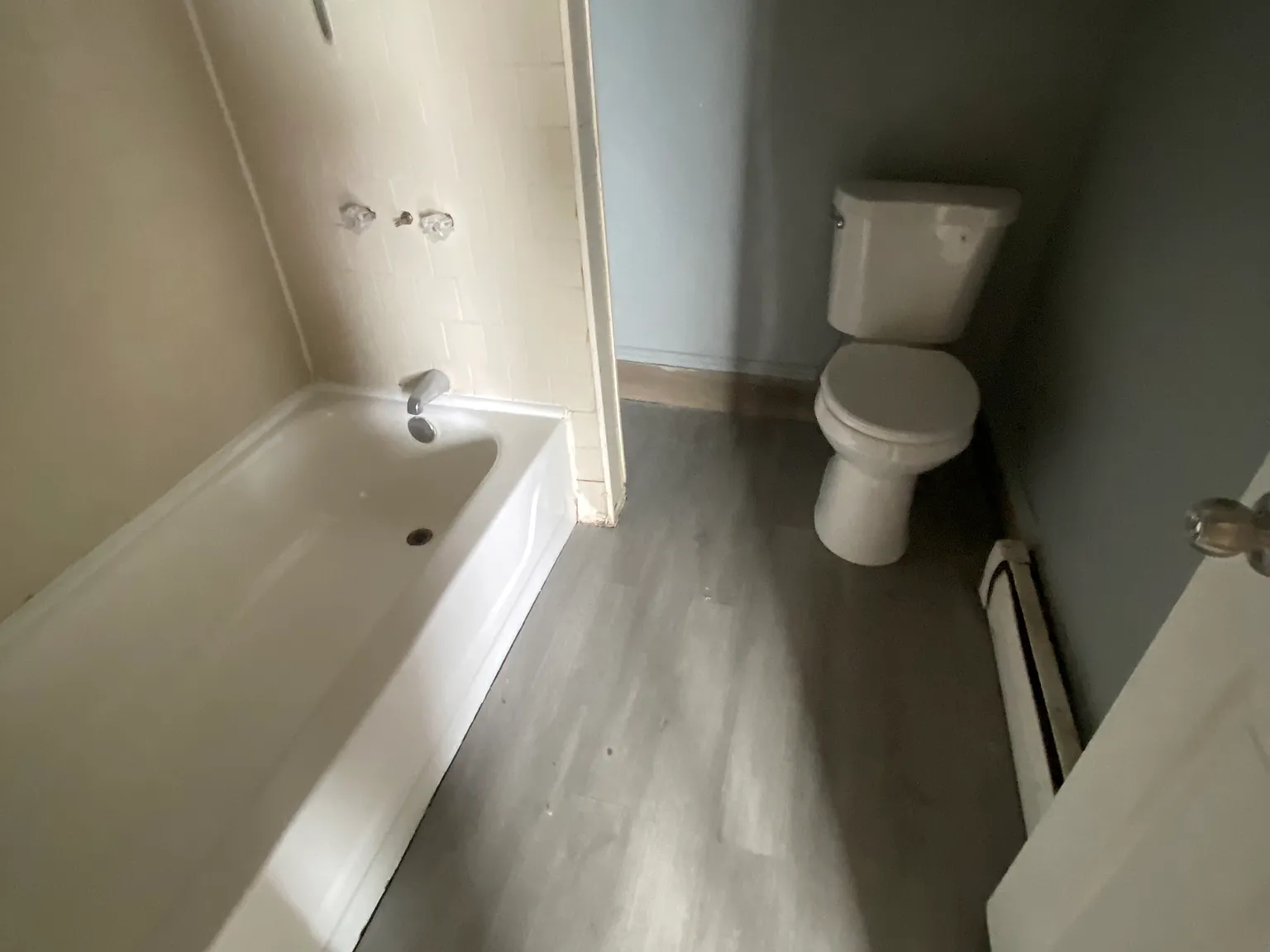 3 bed, 1100 sqft, $1,350 — Photo 3