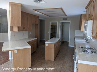 5108 Natchez Ln, Bakersfield, CA 93312