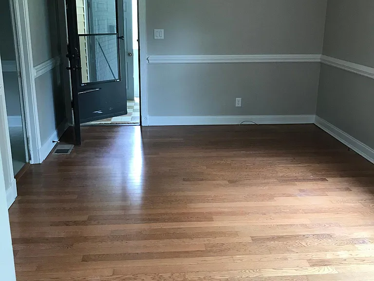 3331 Maywood Dr — Photo 2