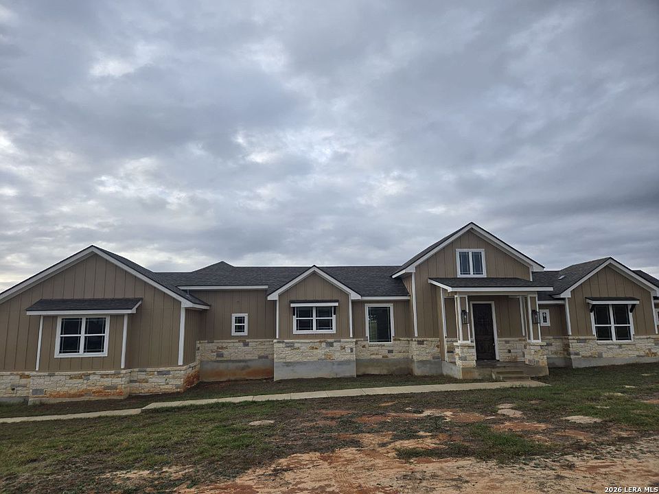 1st image of 120 Summer Meadow Dr