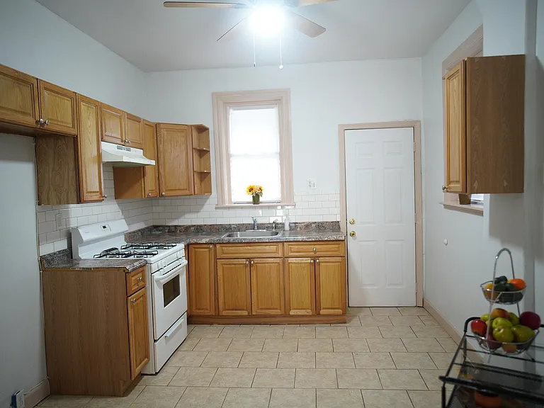 1482 N Wilton St — Photo 5