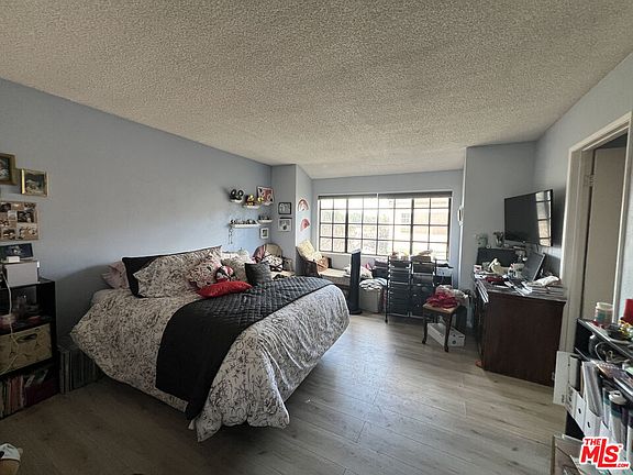 2nd image of 19620 Roscoe Blvd Unit D