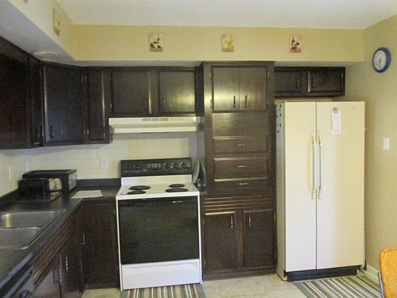 5th image of 110 Eastern Hills Dr