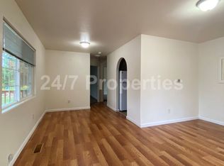 25 NE 128th Ave, Portland, OR 97230