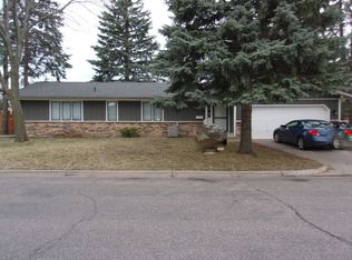 3355 Zenith Ave N, Robbinsdale, MN 55422